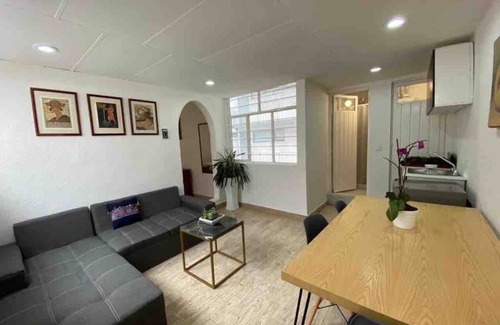 Santa Maria la Ribera Apartment | VH | FLAT w/wifi and comfy beds| 113