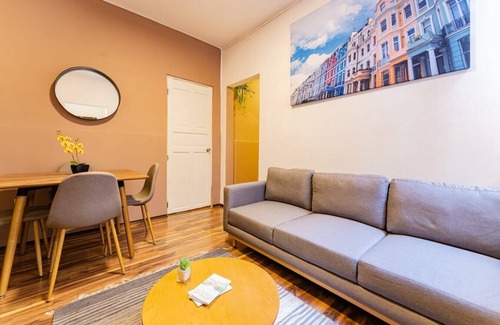 Santa Maria la Ribera Apartment | VH | Nice Apt Sta Ma Ribera. Laundry | 336