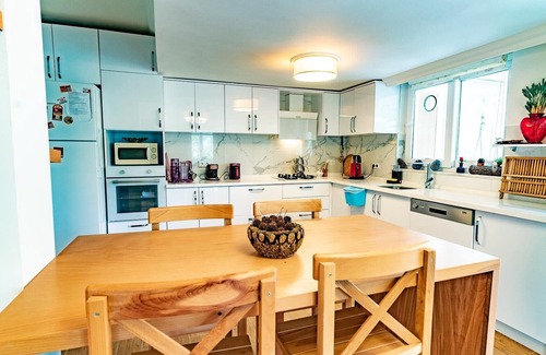 Yanik Villa | Vi̇lla Atlas Yeşi̇lli̇kler İçi̇nde Huzurlu Tati̇l