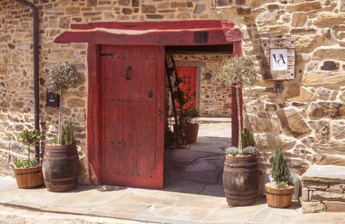 Santa Catalina de Somoza House | Via Avis