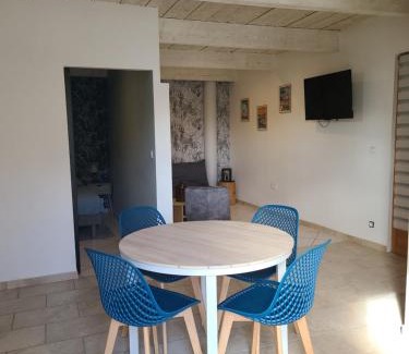 Coursan Apartment | Via Cursia 2 Espace Détente