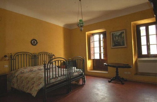 Pescasseroli Bed & Breakfast | Via Della Piazza Bed & Breakfast