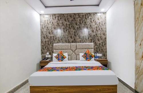 Kharar Hotel | Via HC South Crown
