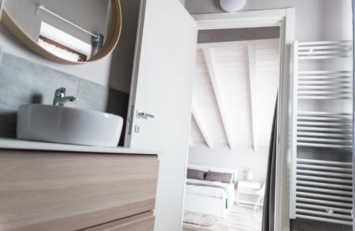 Castelnovate Bed & Breakfast | Via Mazzini B & B (MXP)
