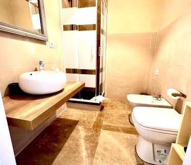 Historical Downtown Salerno Apartment | Via Roma Apartment Deluxe