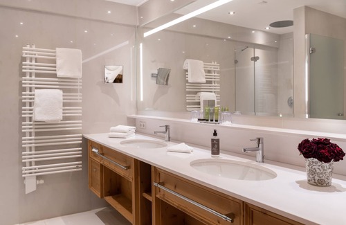 Haller Hotel | Via Salina - Hotel Am See - Adults Only