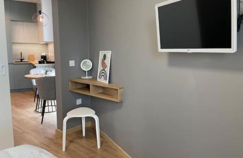 rayon Triaditsa Apartment | Via421 by COSHER