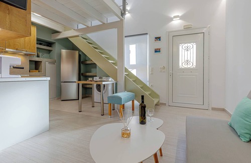 Potamos House | Viatzo Loft