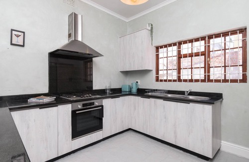 Bo'Kaap Apartment | Vibrant 3-Bedroom in the Heart of Bo-Kaap