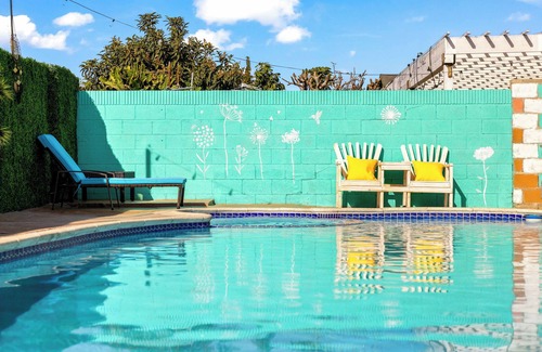 City of Industry House | Vibrant 5BR/2BA Ranch Home w/Poo & Hot Tub l King Bed 2000 Sqft -Disneyland!