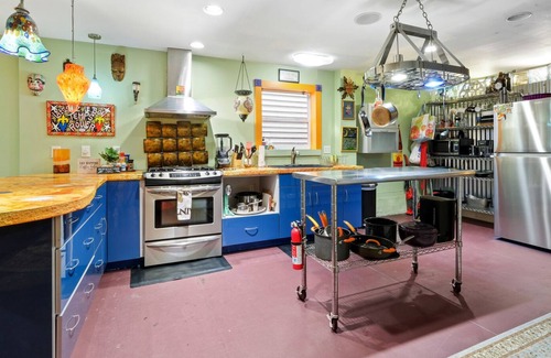 Fairgrounds House | Vibrant and Cozy Home in the Heart of Mid-City!