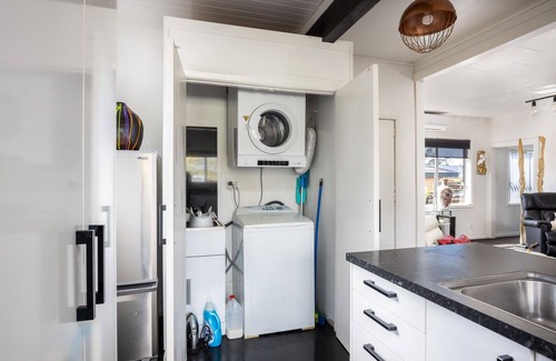 New Plymouth House | “Vibrant Brooklands”