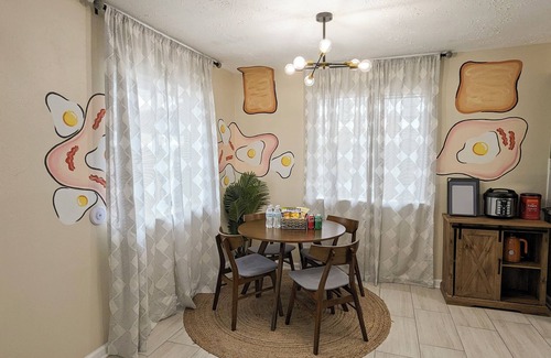 Missouri City House | Vibrant Getaway – Say Hello to the Best of Houston
