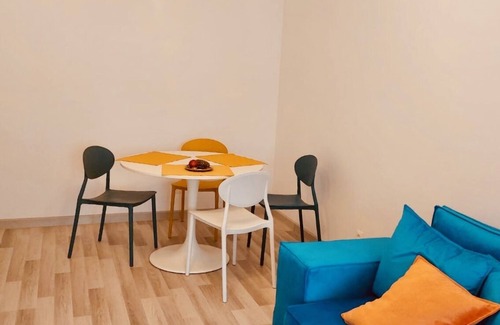 Sector 3 Apartment | Vibrant Little Jewellery Flat