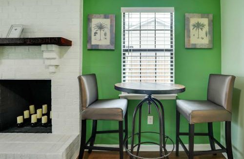 North Charleston Apartment | Vibrant North Charleston Duplex Near Airport!