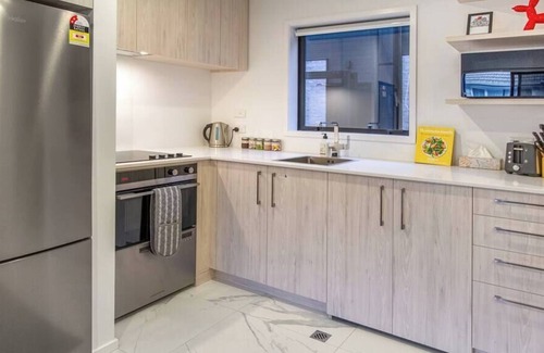 Papanui House | Vibrant Northlands Abode 1 Bed 1 Bath
