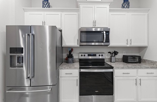Port Malabar House | Vibrant Oasis by Eastern Florida State College