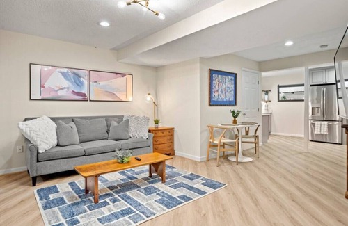 Ashburn Apartment | Vibrant+Private Apartment Suite, Heart of Leesburg