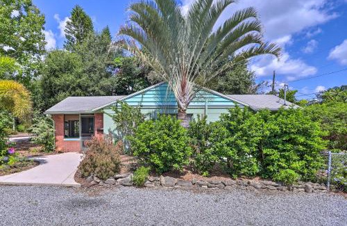 Rockledge Homes House | Vibrant Rockledge Home about 2 Mi to Cocoa Village!