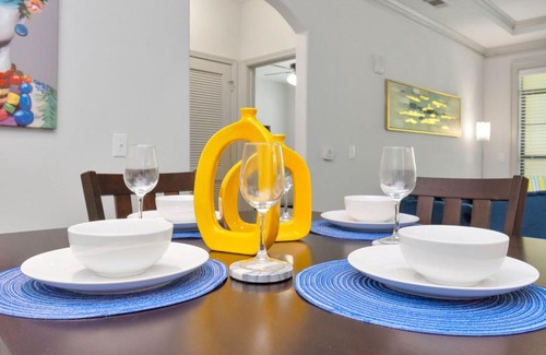 Conroe Apartment | Vibrant & Spacious Double King suite