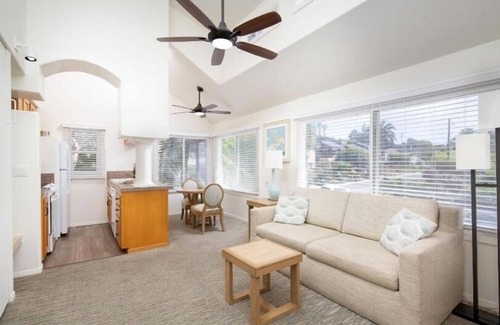 Del Mar Apartment | Vibrant Studio with a Short Drive from Del Mar Dog Beach