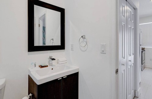 Wynwood Art District Apartment | Vibrant Wynwood Loft close to everything