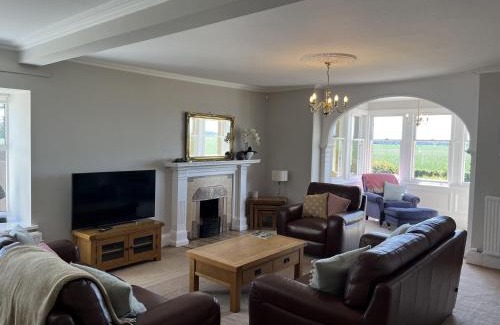 Glenisla House | Vicarsford Farmhouse