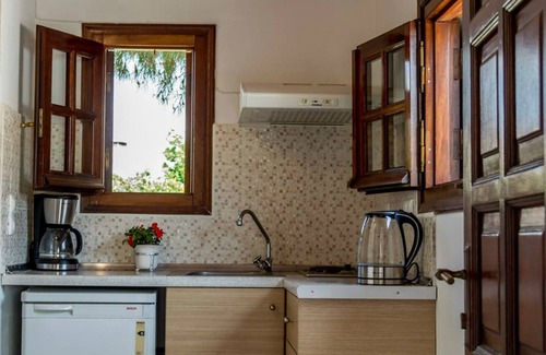 Skala Kallonis Hotel | Vicky Studios