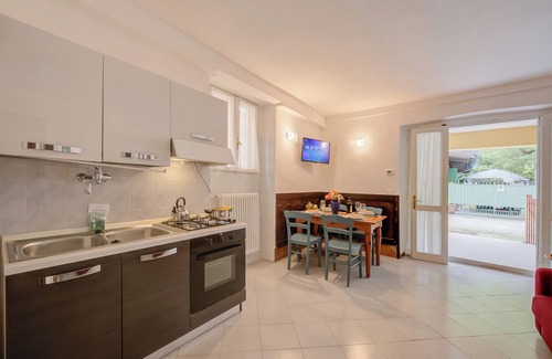 Barbarano Apartment | Vicolo 42-private Terrace-200m Lake
