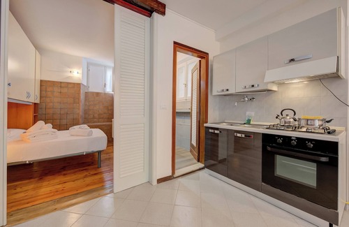 Barbarano Apartment | Vicolo 42-private Terrace-200m Lake