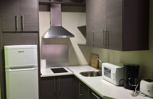 Agueda del Caudillo Apartment | Victor Apartments and Houses (Apartment 2)
