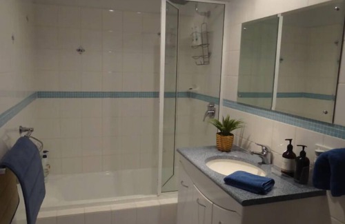 Victor Harbor Bed & Breakfast | Victor Holidays