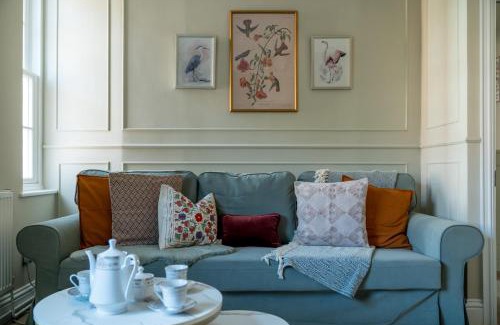 Pimlico Apartment | Victoria 2 bedroom flat - Buckingham palace