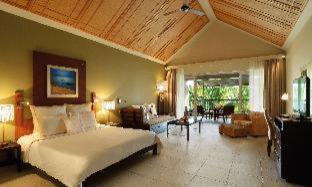 Pointe Aux Piments Hotel | Victoria Beachcomber Resort & Spa