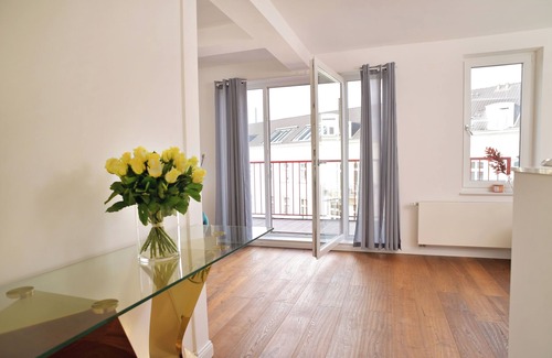 Dusseldorf Old Town Apartment | Victoria Boardinghouse