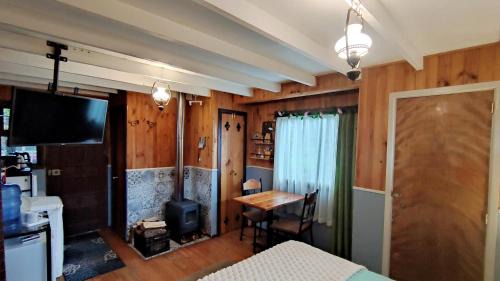 Victoria Bed & Breakfast | Victoria Cabin