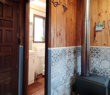 Victoria Bed & Breakfast | Victoria Cabin