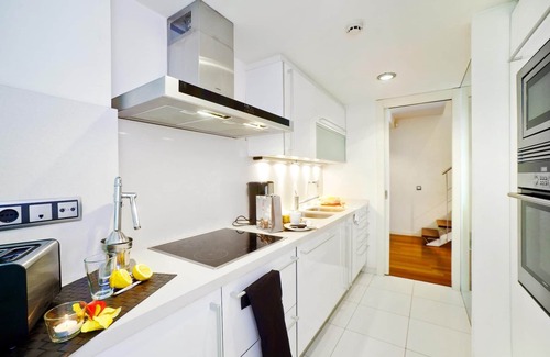 Eixample Apartment | Victoria City Center 2: Luxury Touristic Duplex in the heart of Barcelona