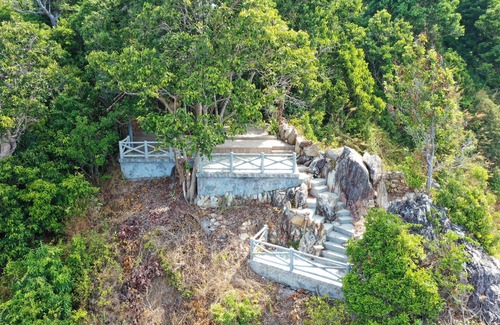 Kawthaung Resort | Victoria Cliff Nyaung Oo Phee Island