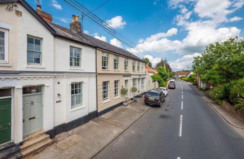 Monks Eleigh House | Victoria Cottage