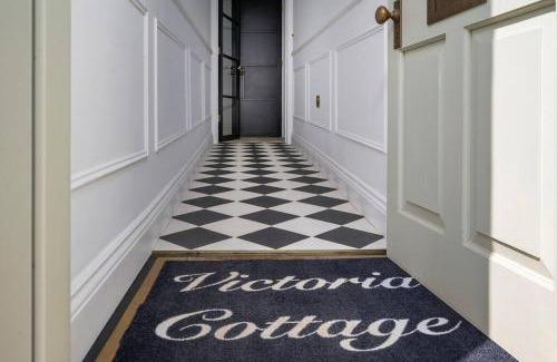 Monks Eleigh House | Victoria Cottage