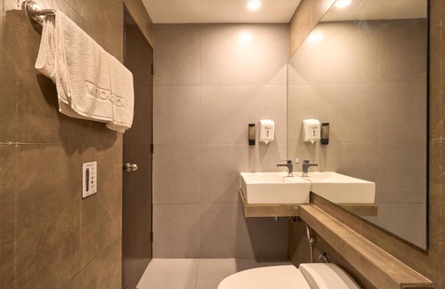Pasig Hotel | Victoria Court Suites - Pasig