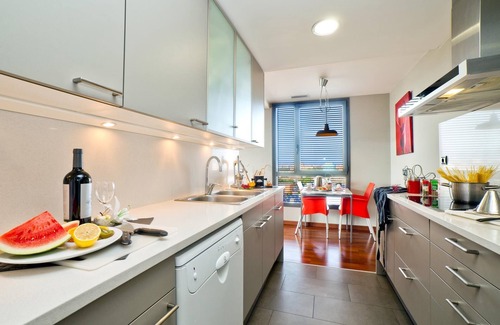 Provencals del Poblenou Apartment | Victoria Diagonal Mar 1: Luxury Duplex Touristic Apartment Near the Beach