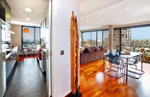 Provencals del Poblenou Apartment | Victoria Diagonal Mar 2: Luxury Duplex Touristic Apartment Near the Beach
