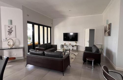 Victoria Falls Apartment | Victoria Falls Estate Villa - 2274