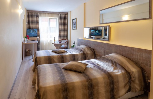 Hristo Botev Hotel | Victoria Hotel