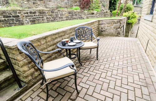 Holmfirth Cottage | Victoria House