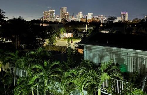 Victoria Park House | Victoria Park Overlook