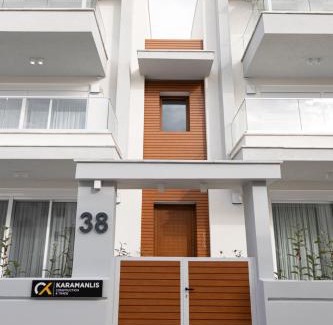 Pavlos Melas Apartment | Victoria Residence