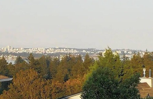 Colwood House | Victoria's West Coast Living, 3 bdr, 2000 sqft